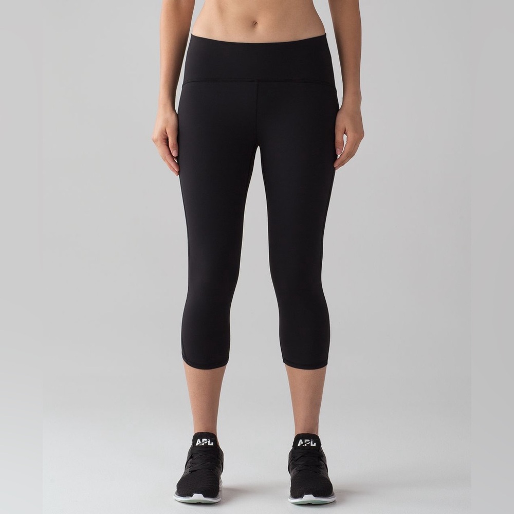 Lululemon Train Times Crop (17") Black Sz 4